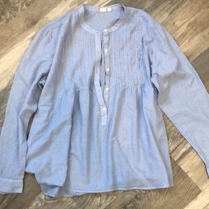 GAP blue blouse with pintuck detail XXL